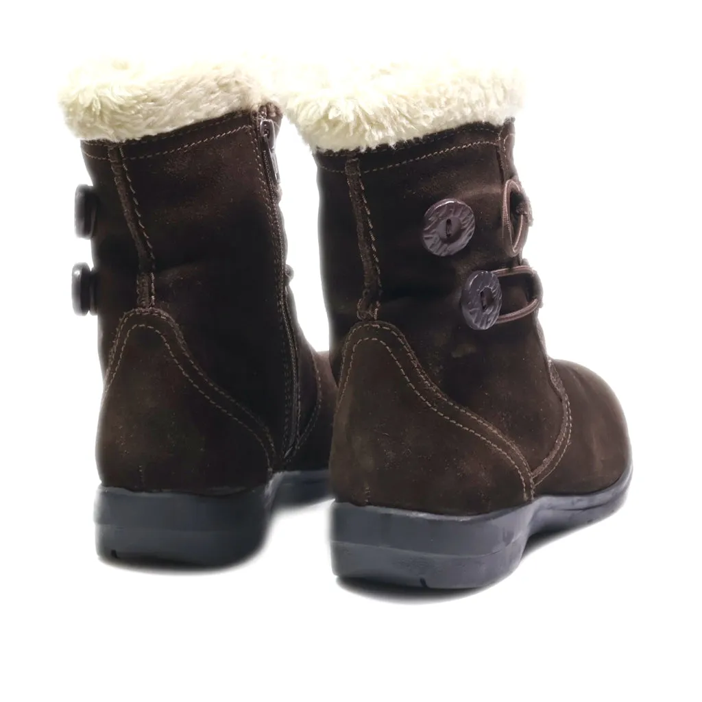 Clarks Snow Boots Suede Brown Colour For Women