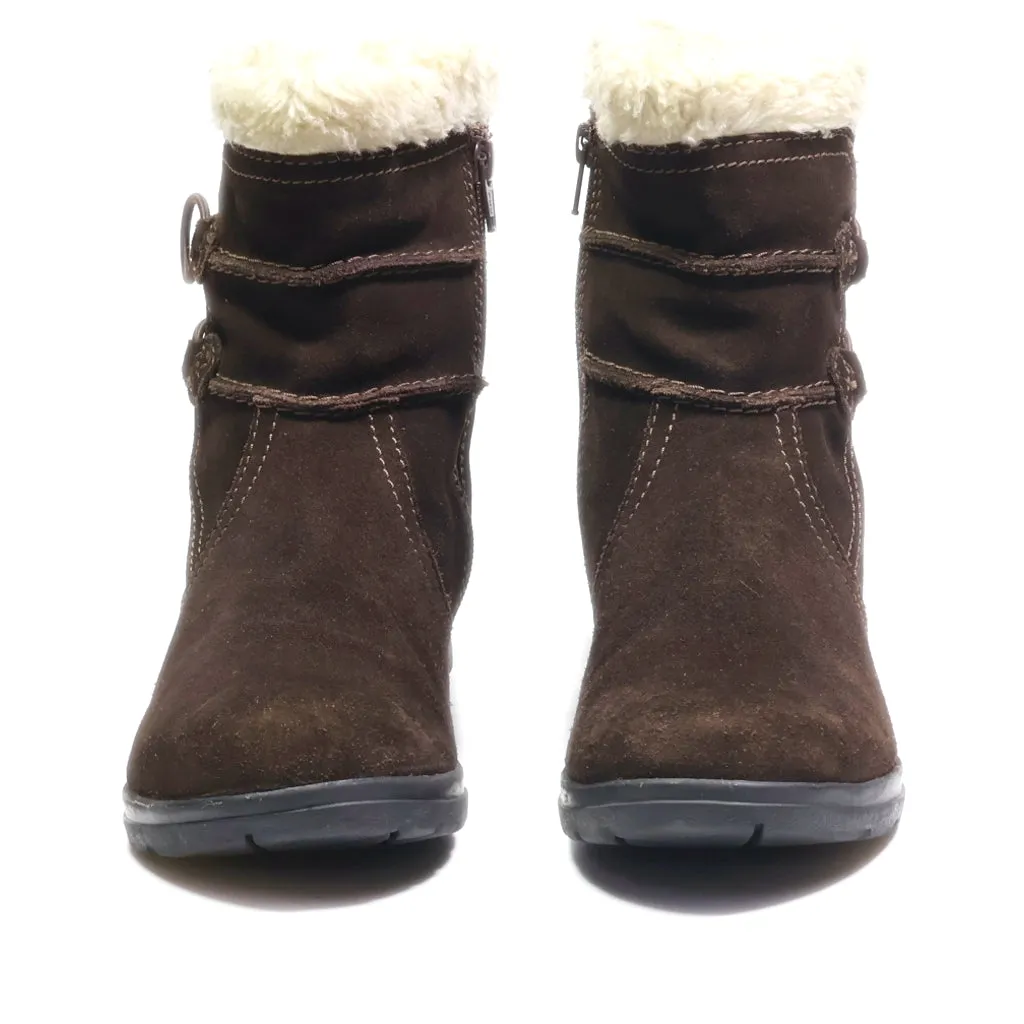 Clarks Snow Boots Suede Brown Colour For Women